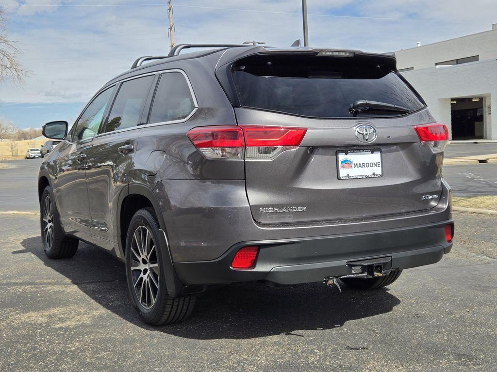 used 2018 Toyota Highlander car, priced at $22,205