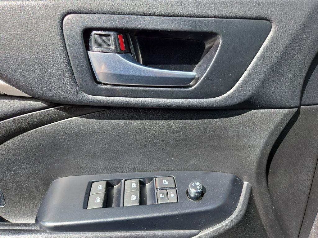 used 2018 Toyota Highlander car, priced at $22,205