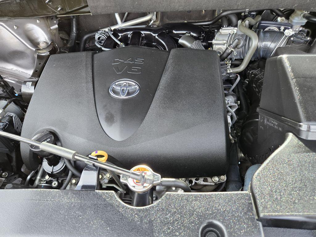 used 2018 Toyota Highlander car, priced at $22,205