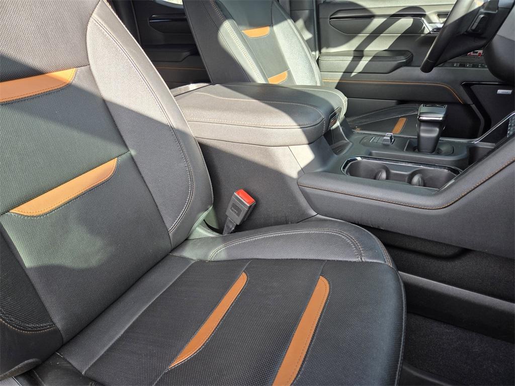 used 2023 GMC Sierra 1500 car, priced at $47,205