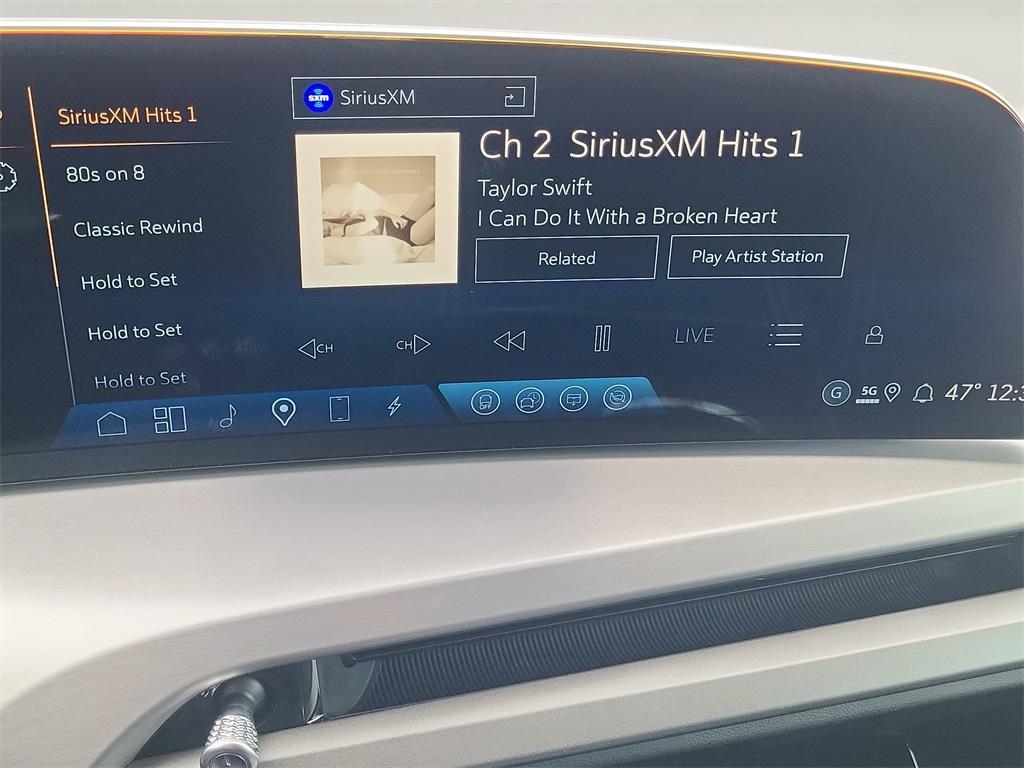 new 2026 Cadillac VISTIQ car