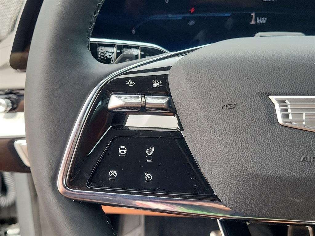 new 2025 Cadillac OPTIQ car, priced at $55,667