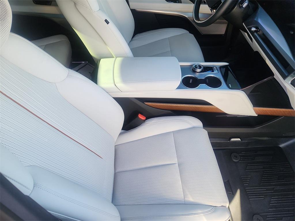 used 2026 Cadillac VISTIQ car, priced at $67,800