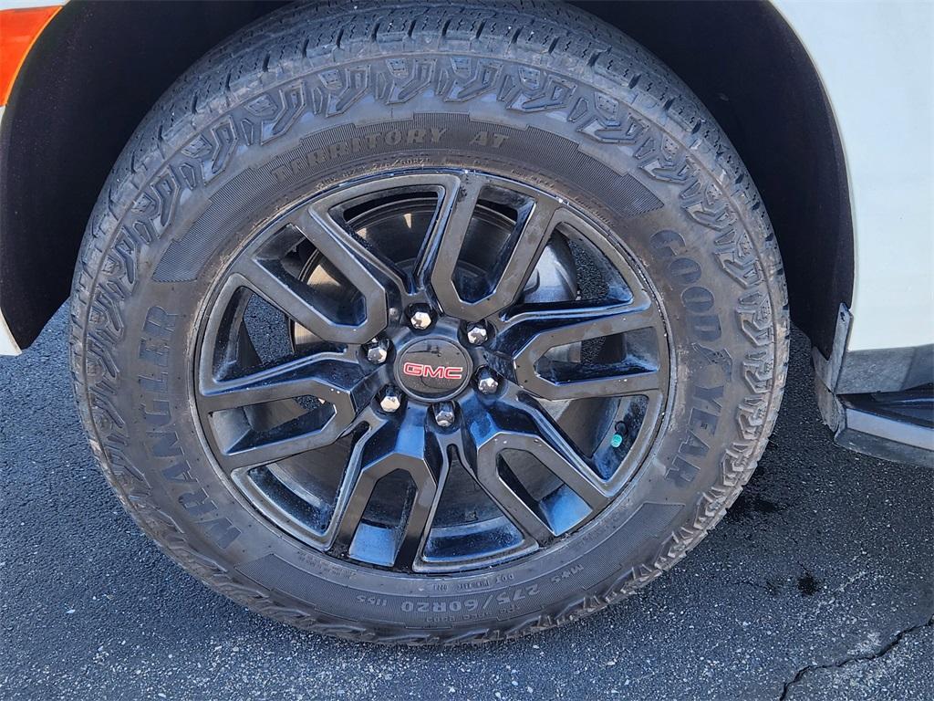 used 2022 GMC Yukon car, priced at $54,205