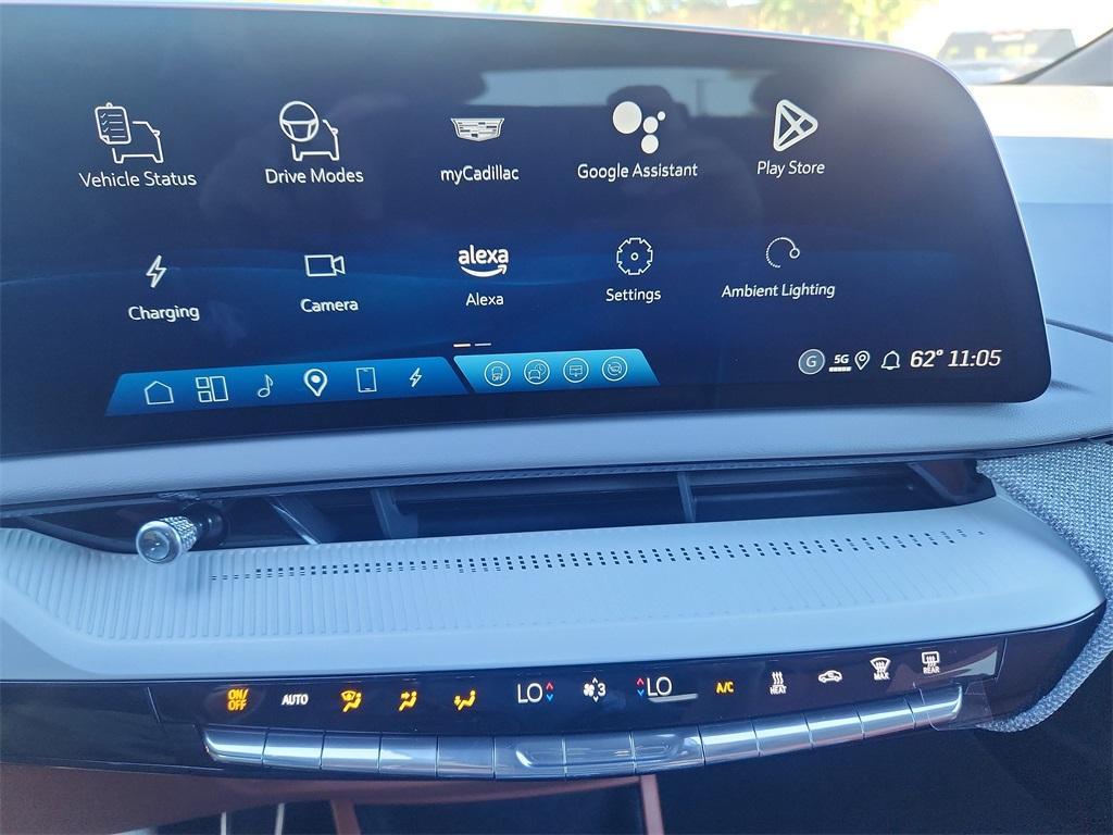 new 2025 Cadillac OPTIQ car, priced at $60,470