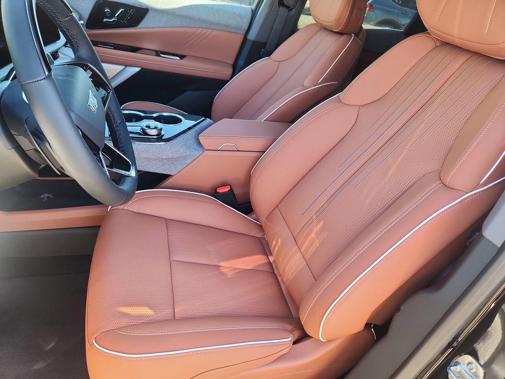 new 2025 Cadillac OPTIQ car, priced at $59,470