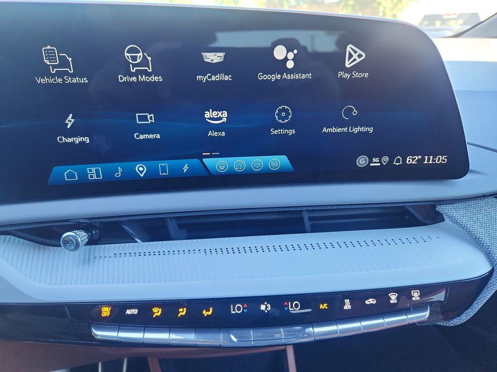 new 2025 Cadillac OPTIQ car, priced at $59,470