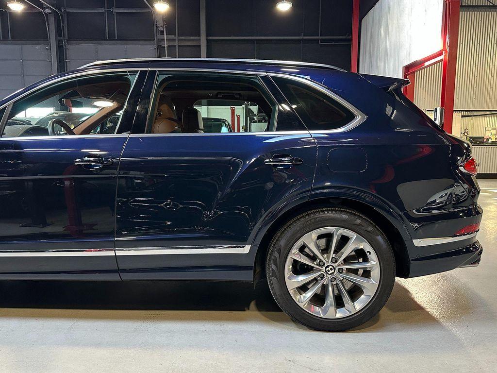 used 2021 Bentley Bentayga Hybrid car, priced at $119,990