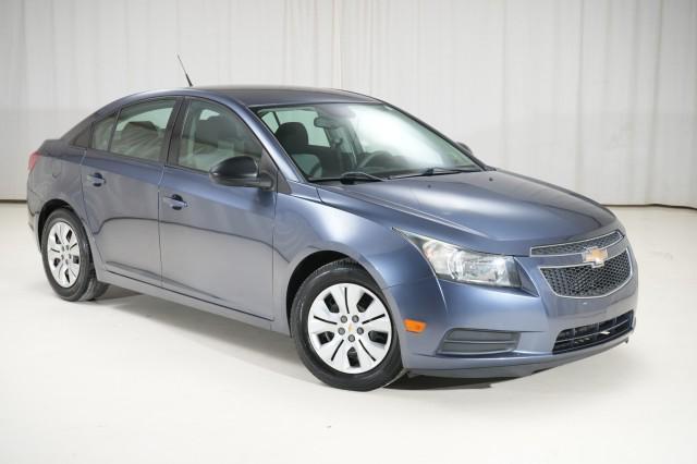 used 2013 Chevrolet Cruze car, priced at $6,900