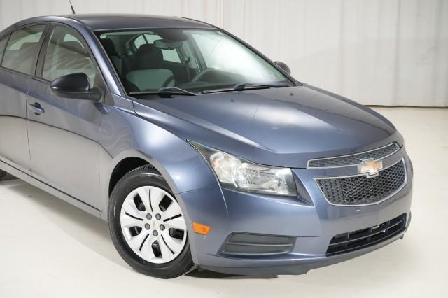 used 2013 Chevrolet Cruze car, priced at $6,900