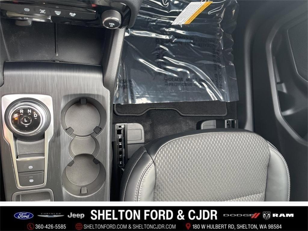 new 2025 Ford Escape car, priced at $31,102