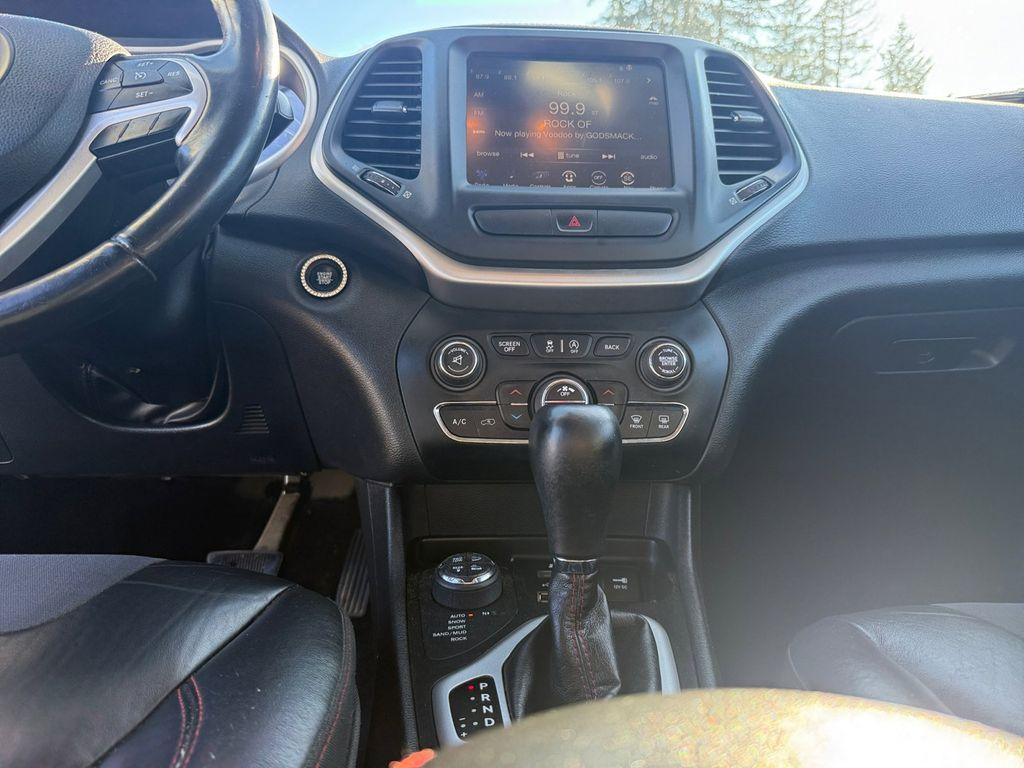 used 2016 Jeep Cherokee car, priced at $11,991