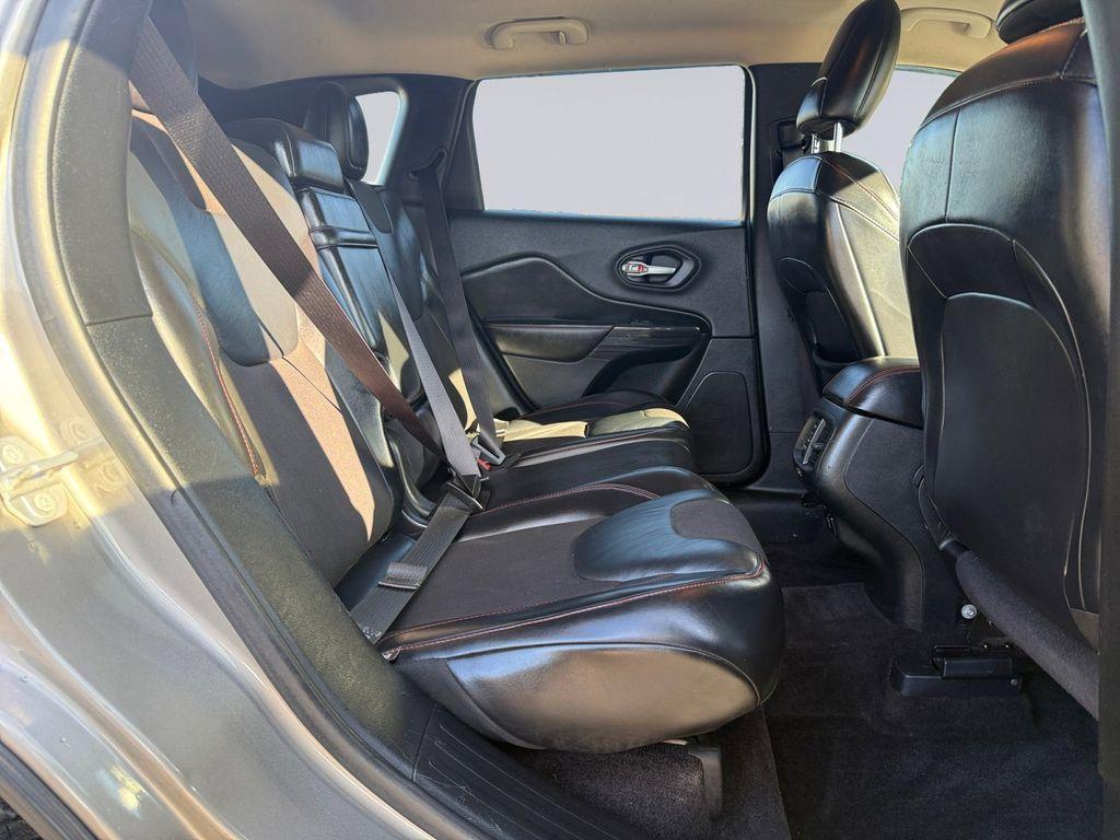 used 2016 Jeep Cherokee car, priced at $11,991