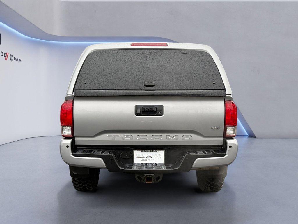 used 2016 Toyota Tacoma car