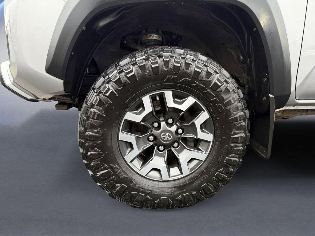 used 2016 Toyota Tacoma car