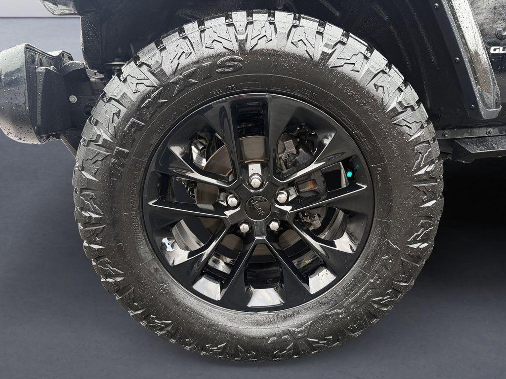 used 2022 Jeep Gladiator car, priced at $32,958