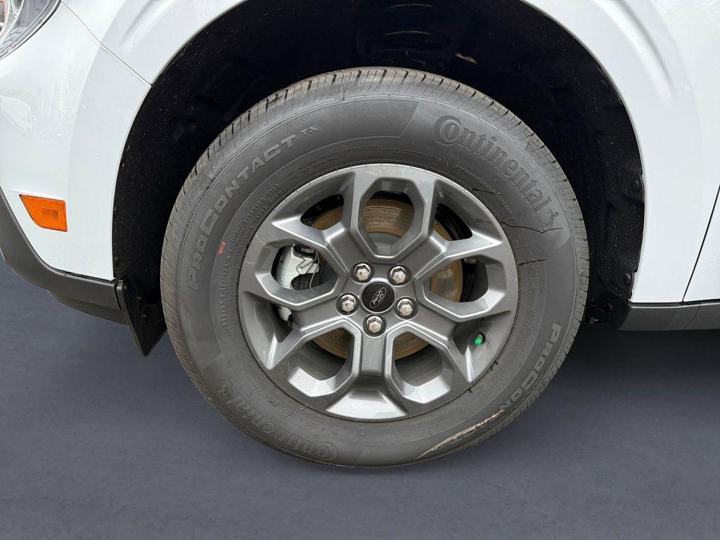 new 2025 Ford Maverick car, priced at $33,127