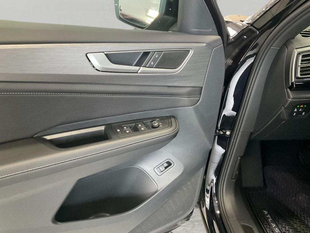 new 2026 Volkswagen Atlas Cross Sport car, priced at $46,798