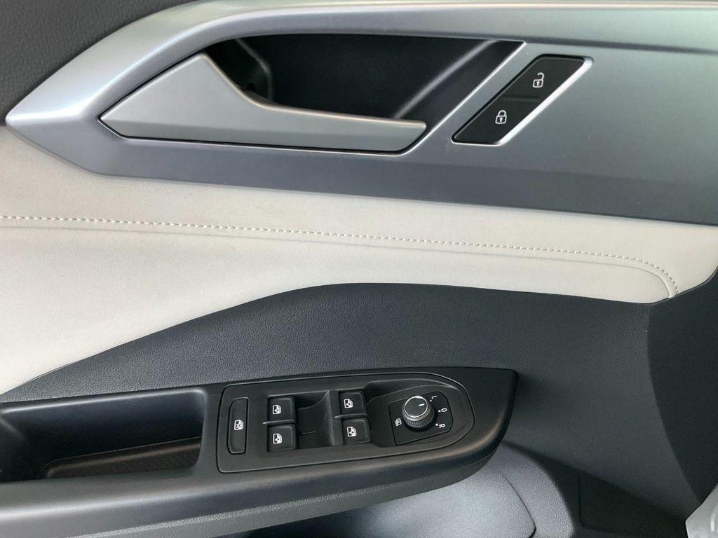 new 2026 Volkswagen Taos car, priced at $33,351