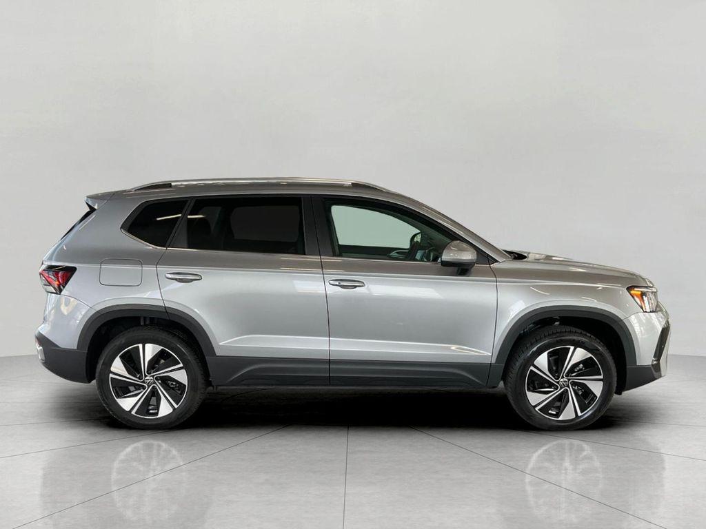 new 2026 Volkswagen Taos car, priced at $33,351