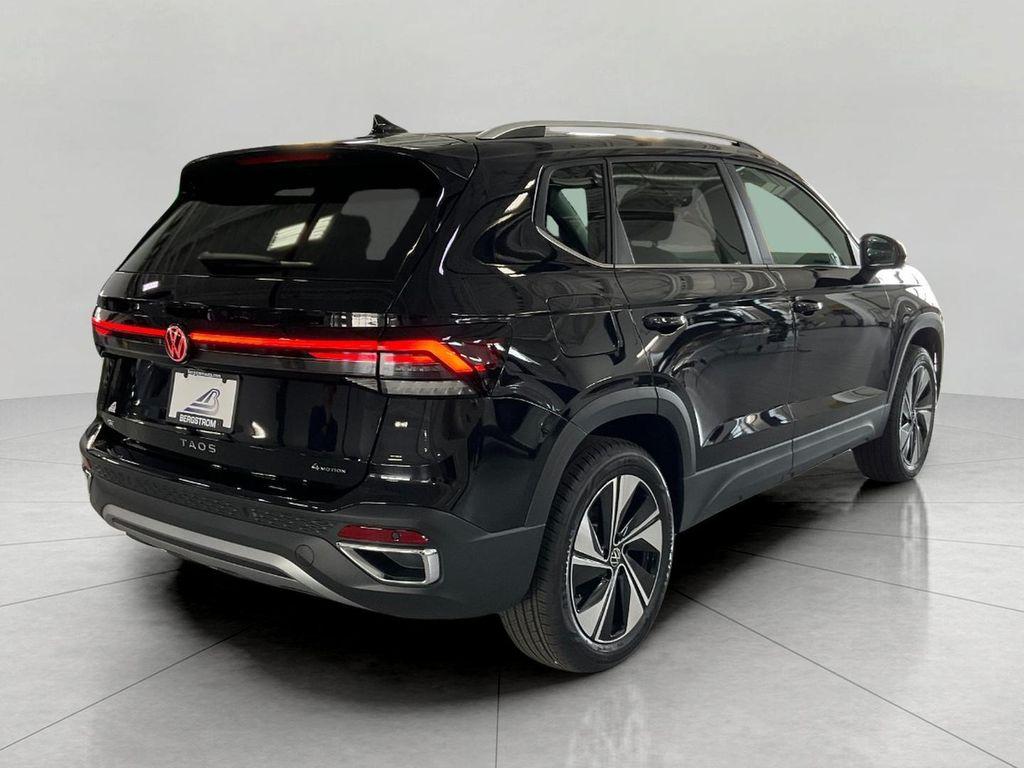 new 2026 Volkswagen Taos car, priced at $32,319