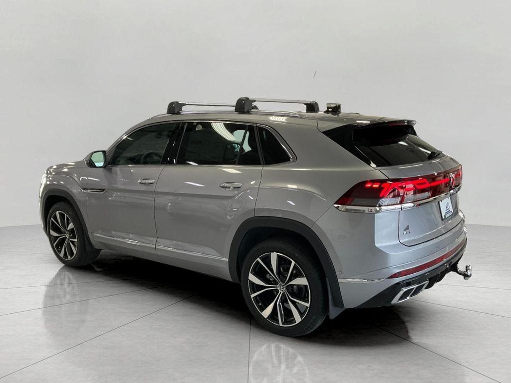 new 2026 Volkswagen Atlas Cross Sport car, priced at $54,619