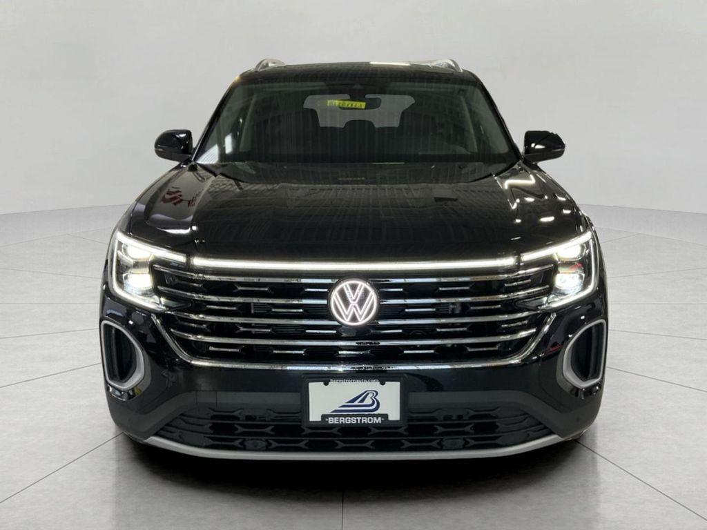 new 2026 Volkswagen Atlas car, priced at $50,336