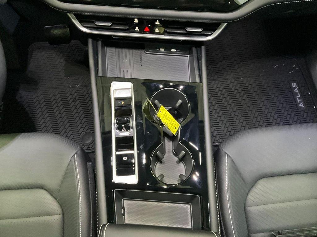 new 2026 Volkswagen Atlas car, priced at $50,336