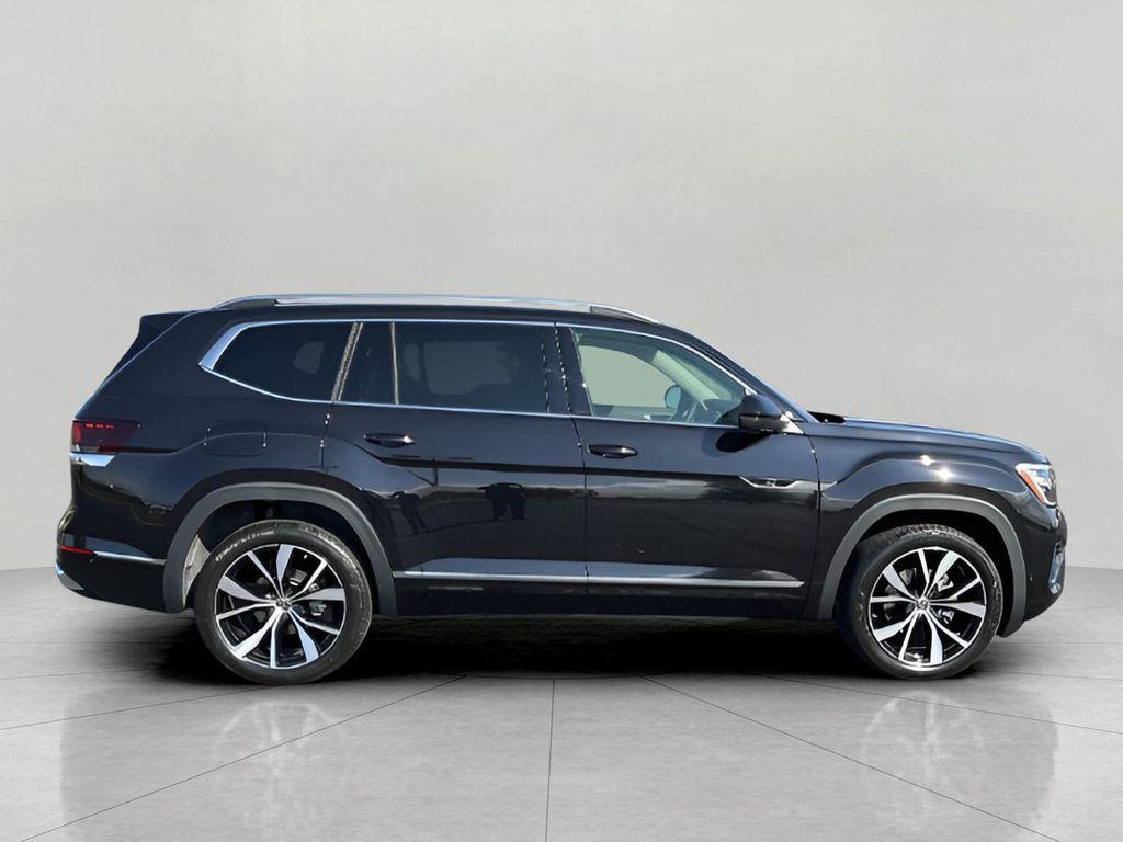 new 2026 Volkswagen Atlas car, priced at $56,216