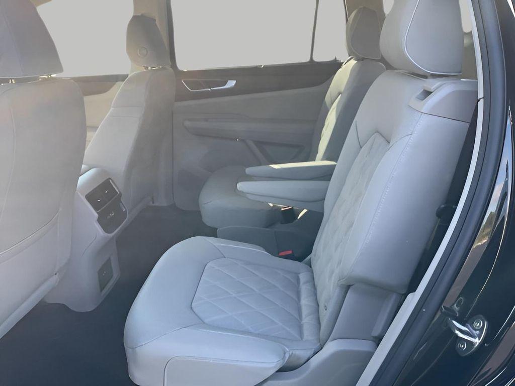 new 2026 Volkswagen Atlas car, priced at $56,216