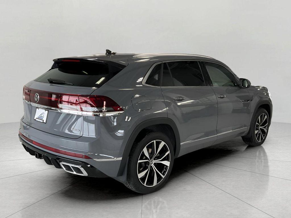 new 2026 Volkswagen Atlas Cross Sport car, priced at $54,906