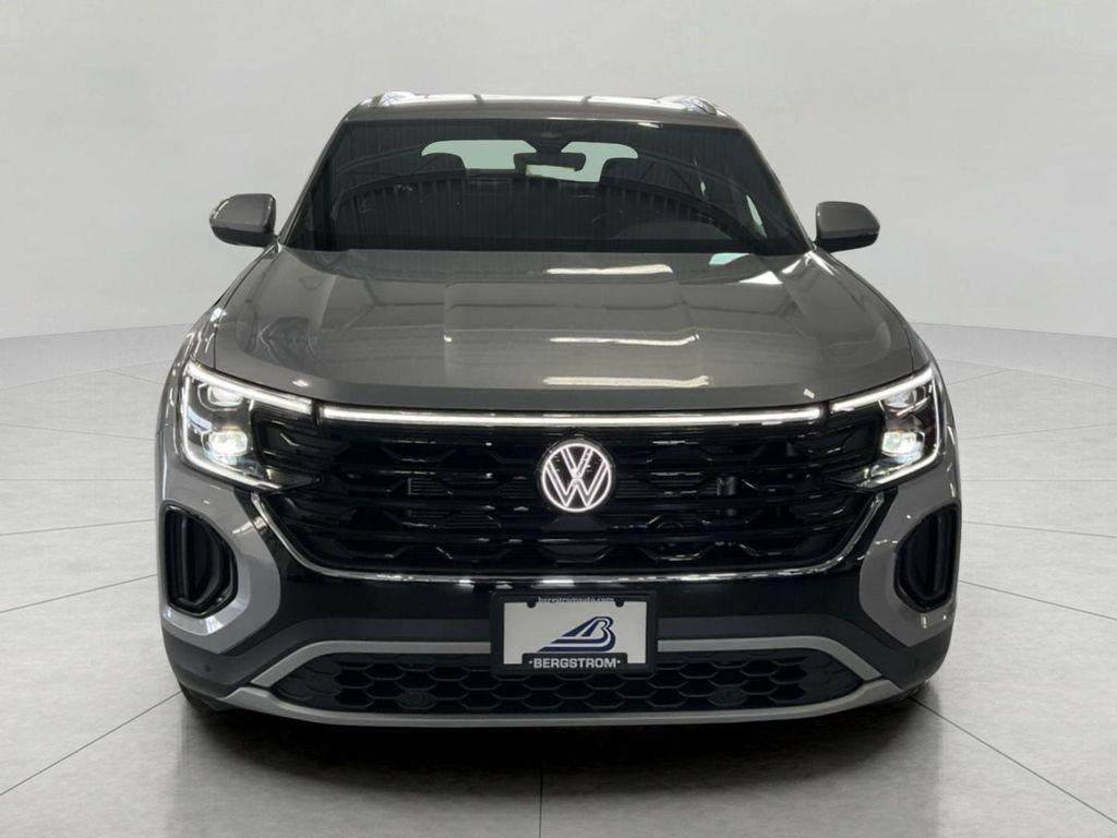 new 2026 Volkswagen Atlas Cross Sport car, priced at $45,959