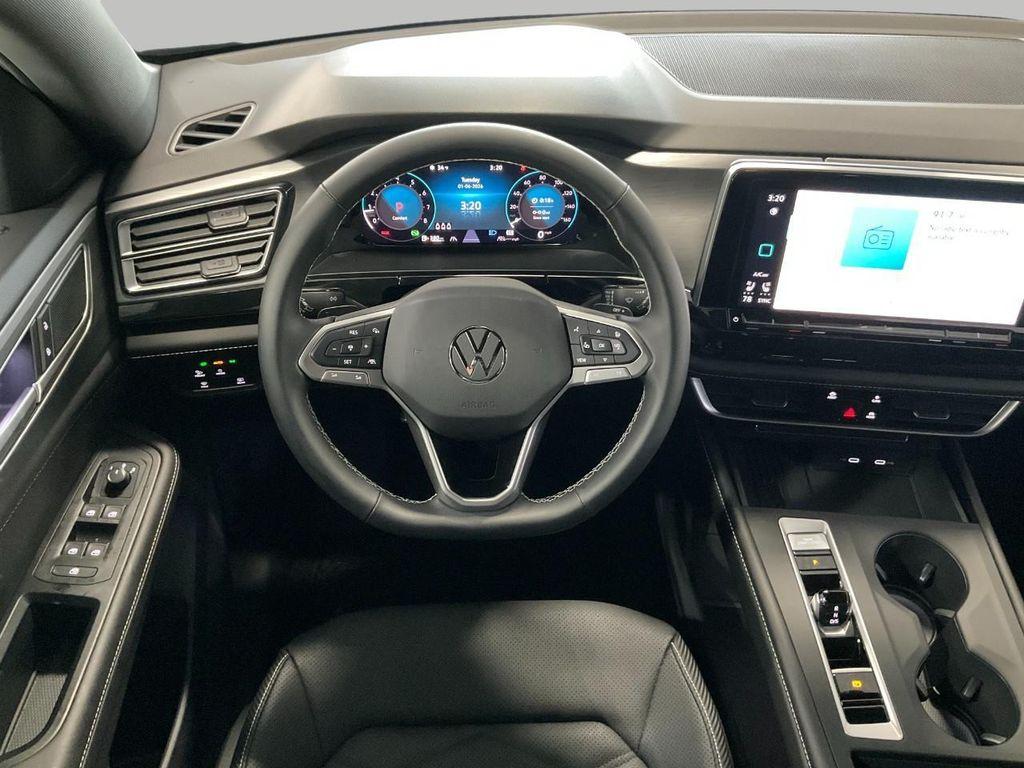 new 2026 Volkswagen Atlas Cross Sport car, priced at $41,268
