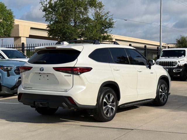 used 2021 Toyota Highlander Hybrid car, priced at $26,723