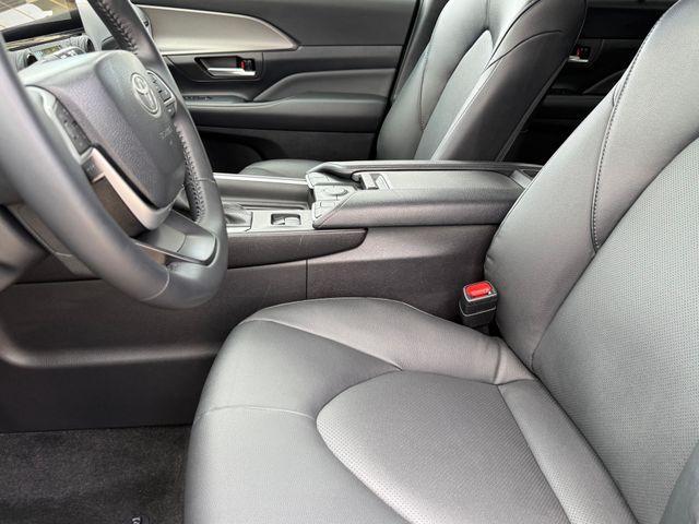 used 2025 Toyota Grand Highlander car, priced at $42,477