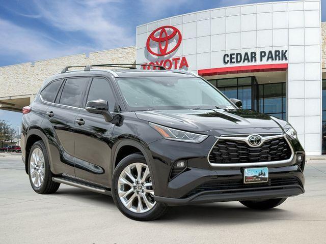 used 2023 Toyota Highlander car, priced at $41,616