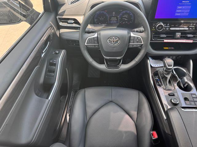 new 2026 Toyota Highlander car, priced at $53,236