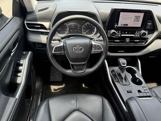 used 2023 Toyota Highlander car, priced at $35,371