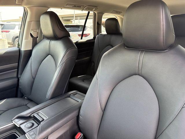 used 2025 Toyota Grand Highlander car, priced at $43,991