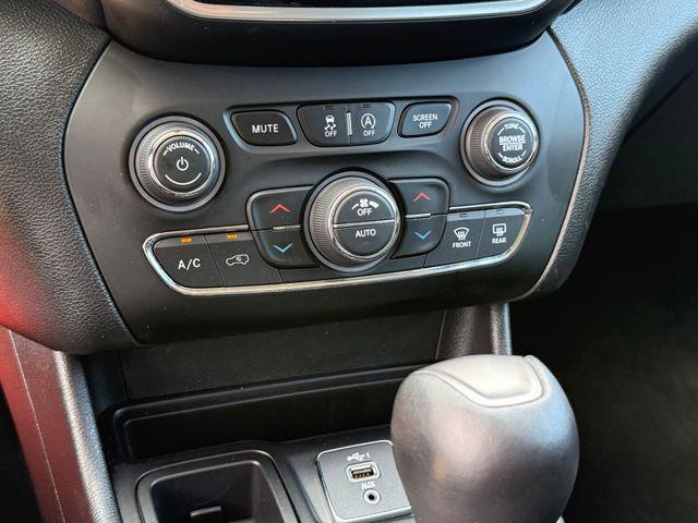 used 2019 Jeep Cherokee car, priced at $19,192
