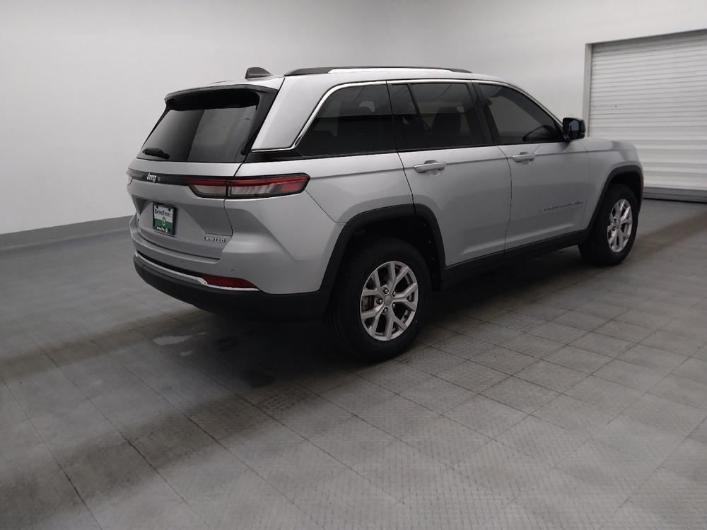 used 2022 Jeep Grand Cherokee car, priced at $26,795