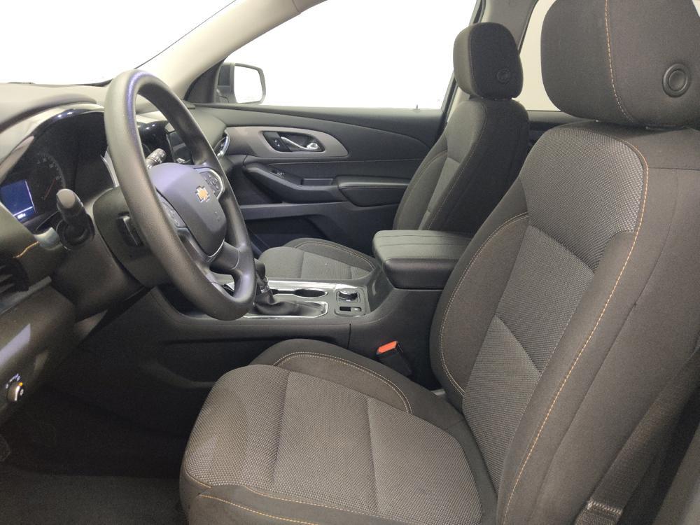 used 2021 Chevrolet Traverse car, priced at $21,895