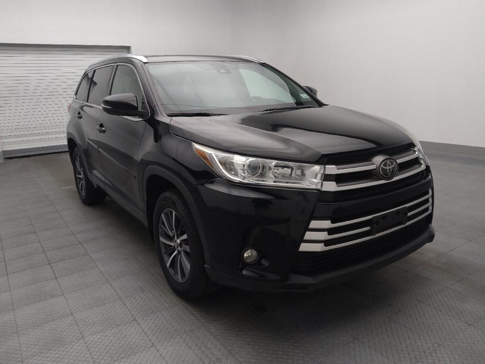 used 2017 Toyota Highlander car, priced at $24,095