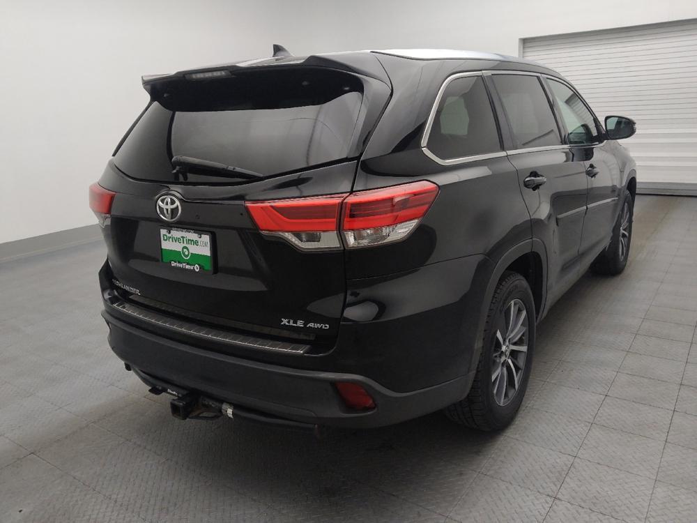 used 2017 Toyota Highlander car, priced at $24,095