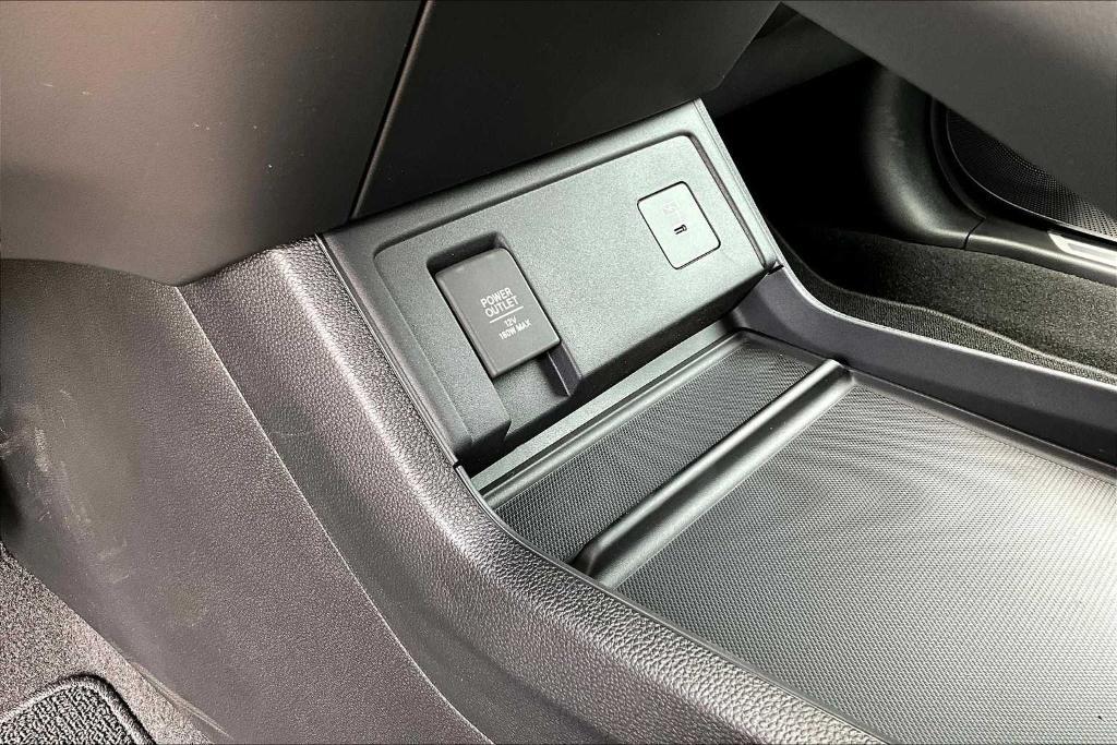 new 2025 Acura RDX car, priced at $46,050