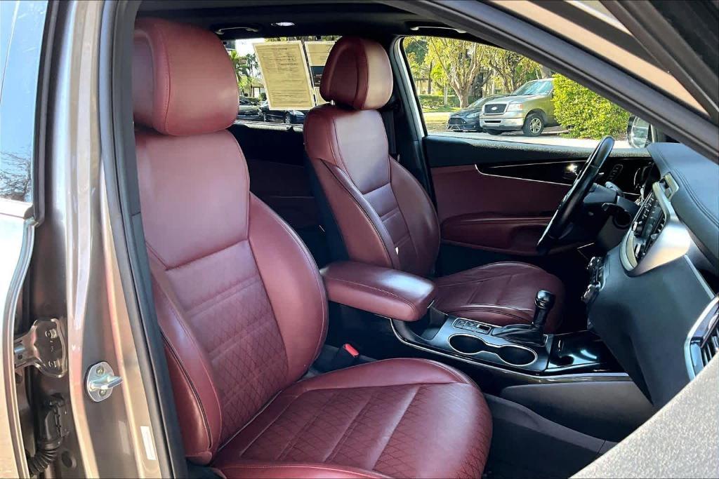 used 2016 Kia Sorento car, priced at $11,950