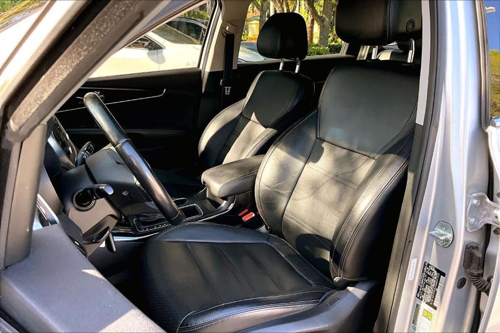 used 2016 Kia Sorento car, priced at $9,950