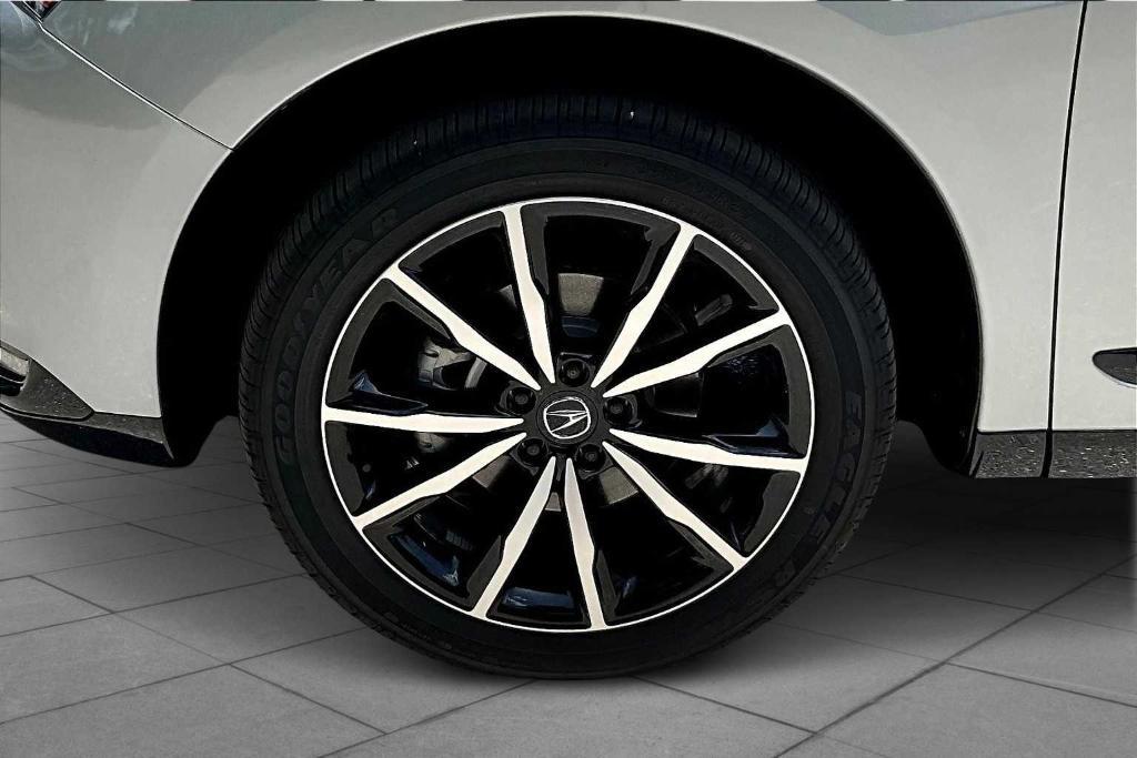 new 2025 Acura RDX car, priced at $55,800