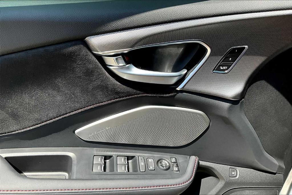 new 2025 Acura RDX car, priced at $55,800