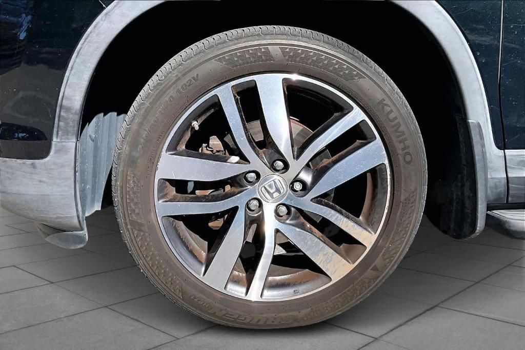 used 2016 Honda Pilot car, priced at $15,950